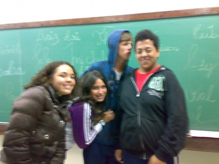 Laissa , Kauana ,Jonas ,Tibia